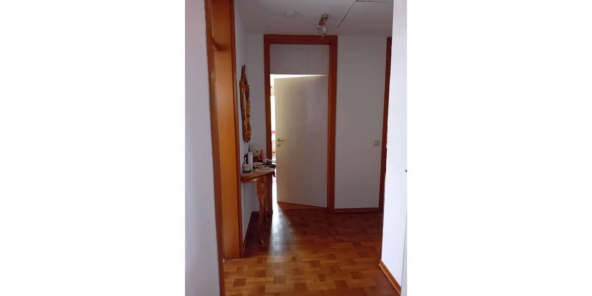 Etagenwohnung Sindelfingen Mitte - 3 Zimmer, 106 m&sup2;, 370.000&euro; | Angebot:26627567