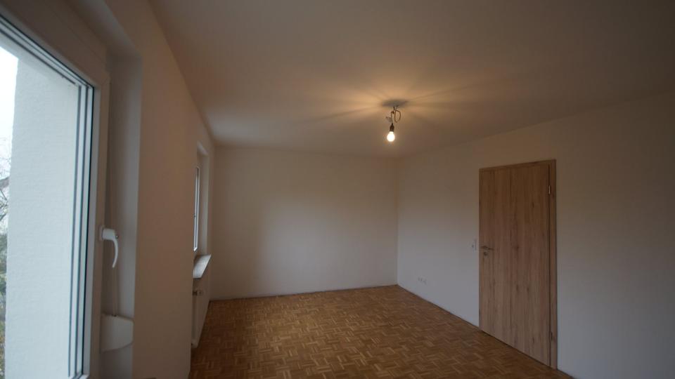 Reihenhaus Stuttgart Birkach - 6 Zimmer, 150 m&sup2;, 2.300&euro; | Angebot:24803008