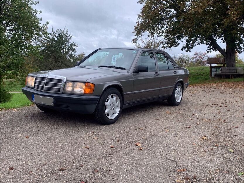 Mercedes-Benz 190 163.000 km 4.950 € Nagold 72202
