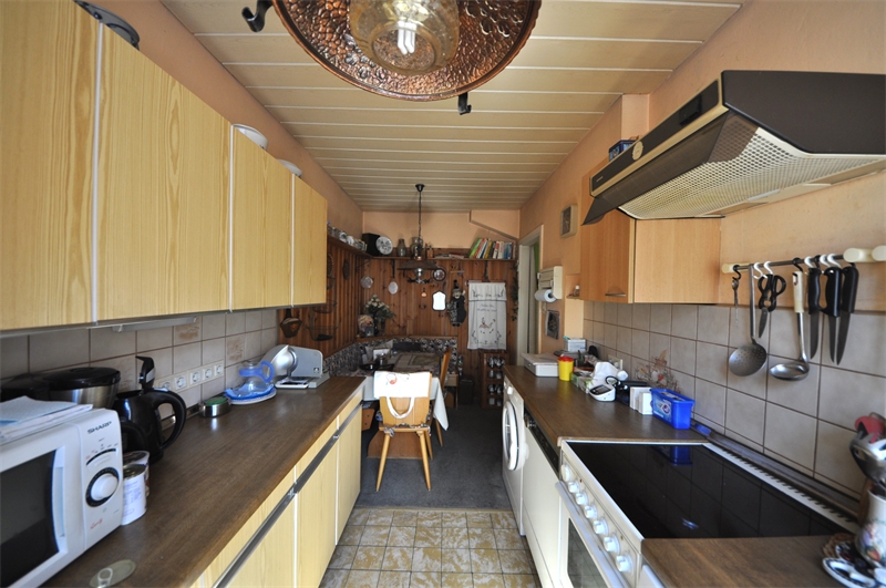 Wohn- und Gewerbeanwesen mit viel Gestaltungspotential in bester Lage zimmer