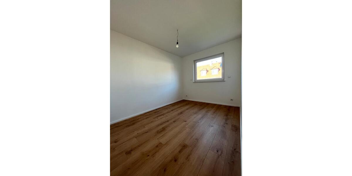 Dachgeschoßwohnung Korntal-Münchingen Münchingen - 3 Zimmer, 55 m&sup2;, 1.400&euro; | Angebot:25923474