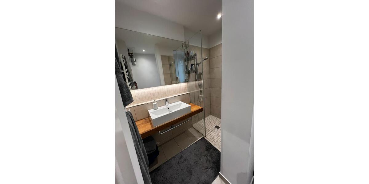 Etagenwohnung Stuttgart Stuttgart-Ost - 2 Zimmer, 50 m&sup2;, 1.273&euro; | Angebot:24146271