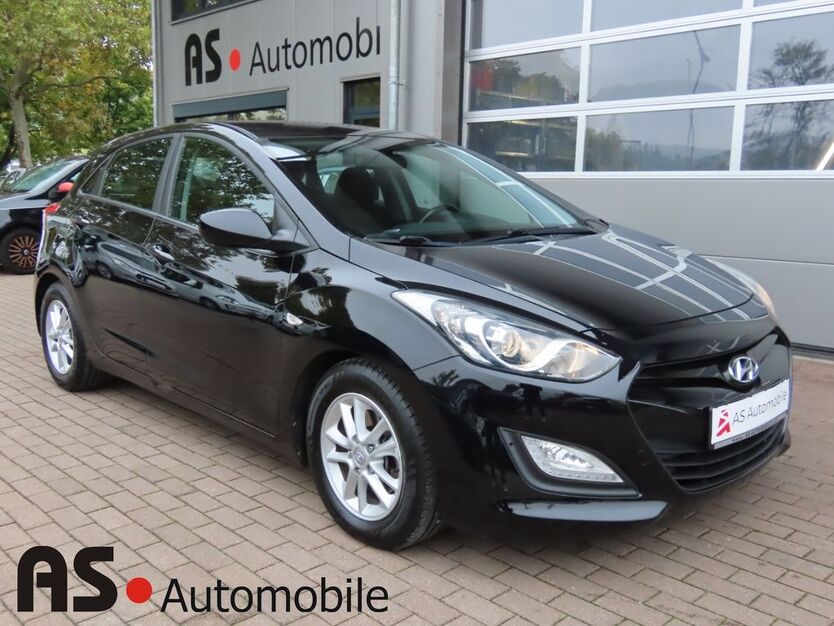 Hyundai i30 160.000 km 5.590 € Stuttgart 70329