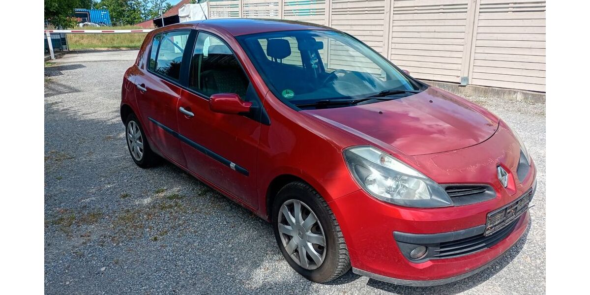 Renault Clio 226.000 km 950 &euro; Waiblingen 71332