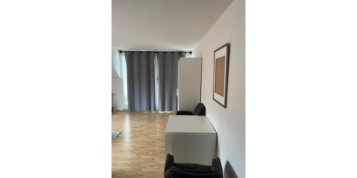 Dachgeschoßwohnung Stuttgart Stuttgart-Süd - 1.5 Zimmer, 45 m&sup2;, 1.200&euro; | Angebot:27625072