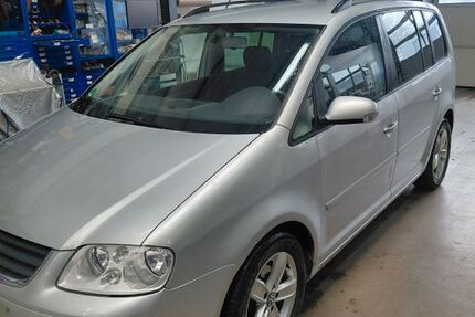 VW Touran 260.940 km 2.100 &euro; Köngen 73257