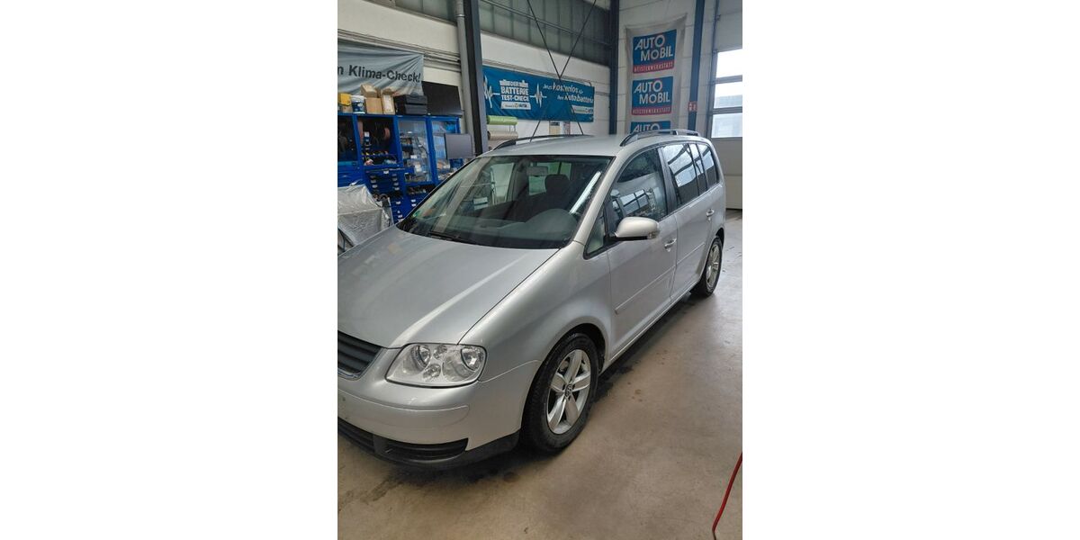 VW Touran 260.940 km 2.100 &euro; Köngen 73257