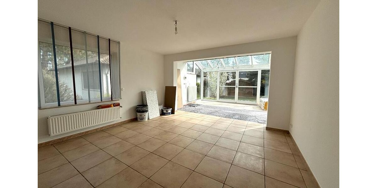 Erdgeschoßwohnung Ludwigsburg Eglosheim - 3.5 Zimmer, 100 m&sup2;, 1.425&euro; | Angebot:25920878