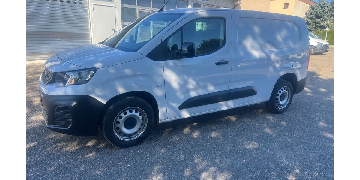 Peugeot Partner 35.984 km 15.770 &euro; Vaihingen/Enz 71665