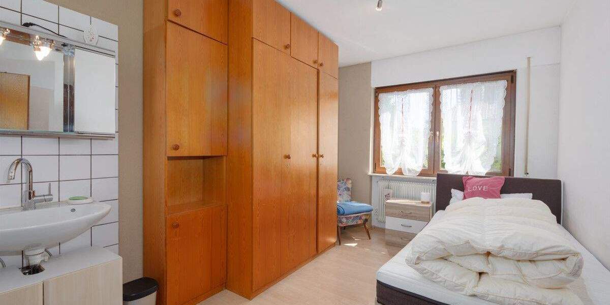 Einfamilienhaus Niefern-Öschelbronn / Niefern Niefern - 6 Zimmer, 180 m&sup2;, 560.000&euro; | Angebot:24860389