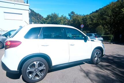 Suzuki Vitara 189.000 km 10.500 &euro; Bad liebenzell 75378