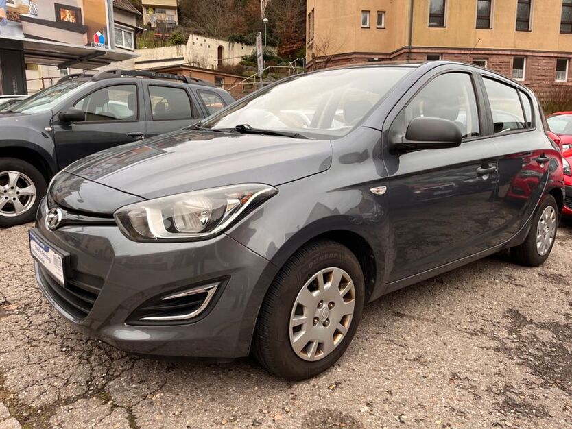 Hyundai i20 99.899 km 5.995 € Altensteig 72213