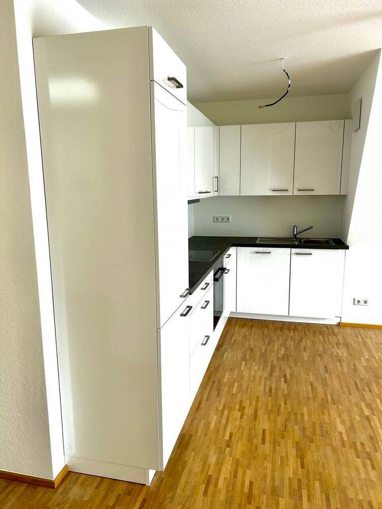 EXKLUSIVE-NEUBAU-ERSTBEZUG! Traumhafte DG-Wohnung mit Top-Ausstattung (Balkon, EBK, Aufzug uvm.) in sonniger direkter City-Lage!