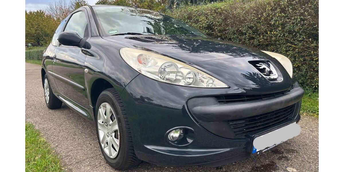 Peugeot 206 62.000 km 3.250 &euro; Ludwigsburg 71636