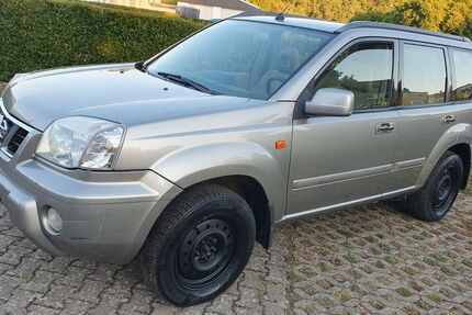 Nissan X-Trail 193.481 km 1.850 &euro; Mühlacker / Enzberg 75417