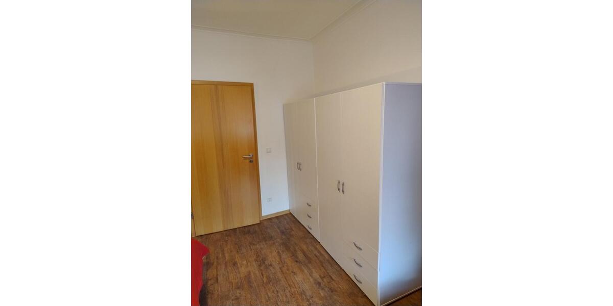 Etagenwohnung Kornwestheim - 5 Zimmer, 110 m&sup2;, 550&euro; | Angebot:25856636