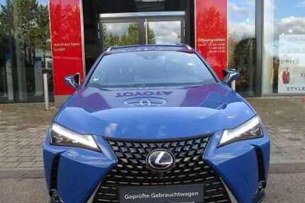 Lexus UX 7.723 km 24.900 € Nürtingen 72622