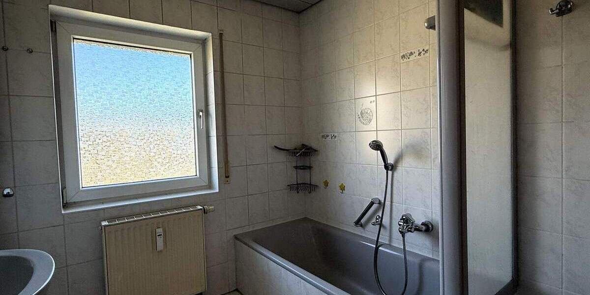 Etagenwohnung Calw - 3 Zimmer, 84 m&sup2;, 280.000&euro; | Angebot:25772112