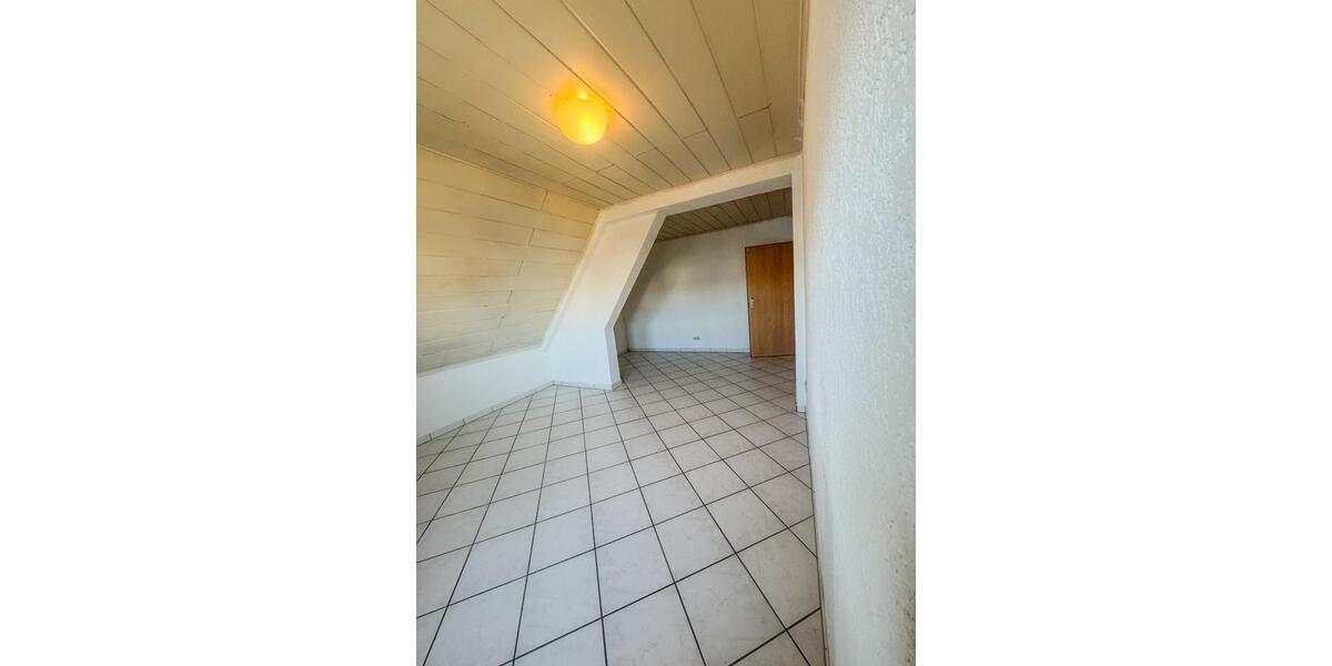 Dachgeschoßwohnung Wurmberg - 5 Zimmer, 128 m&sup2;, 299.000&euro; | Angebot:24652763