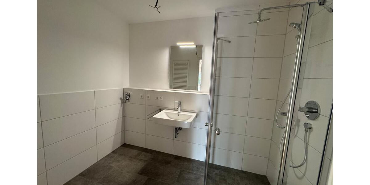 Erdgeschoßwohnung Nürtingen - 3 Zimmer, 102 m&sup2;, 1.495&euro; | Angebot:25334887
