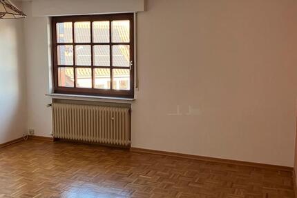 Wohnung Sachsenheim - 4 Zimmer, 80 m&sup2;, 1.000&euro; | Angebot:24815031