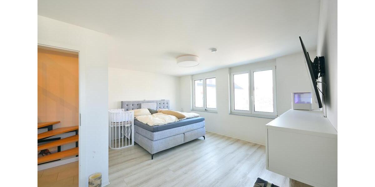 Reihenhaus Markgröningen - 5 Zimmer, 133 m&sup2;, 1.800&euro; | Angebot:25632777