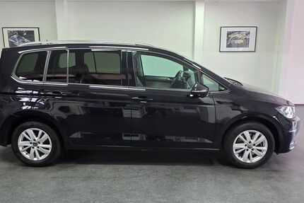 VW Touran 44.000 km 26.900 € Asperg/Ludwigsburg bei Stuttgart 71679