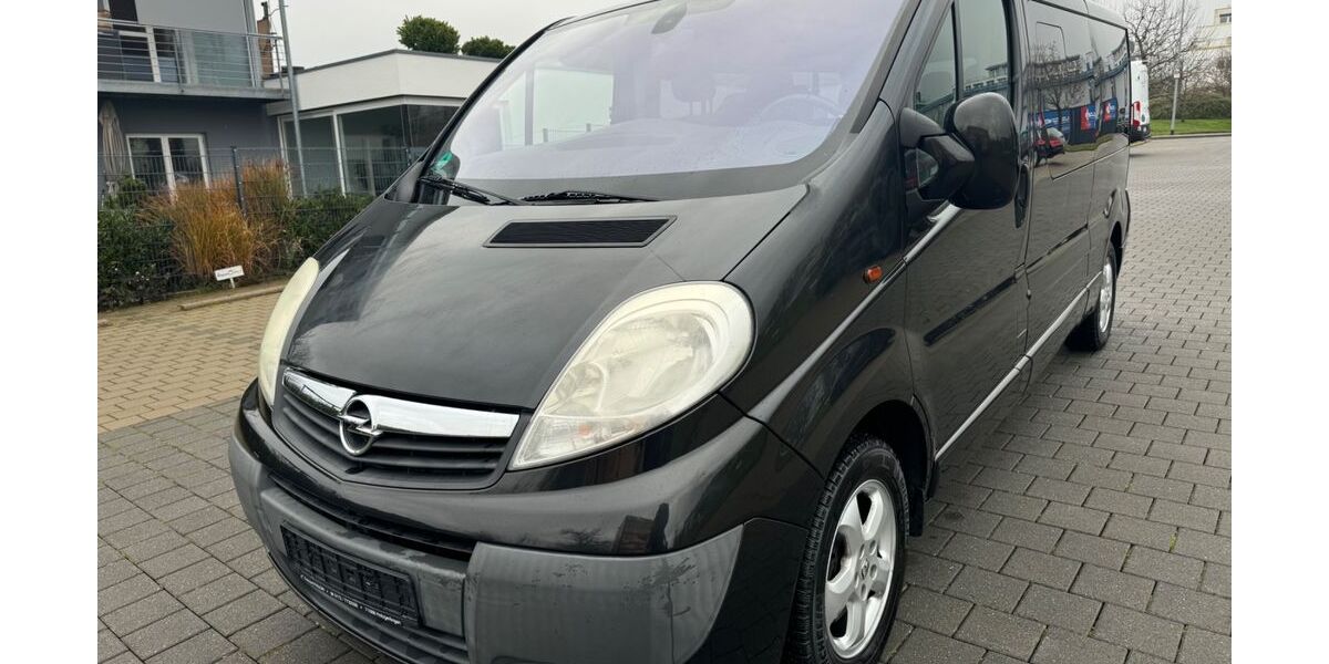 Opel Vivaro 90.000 km 11.980 &euro; Holzgerlingen 71088