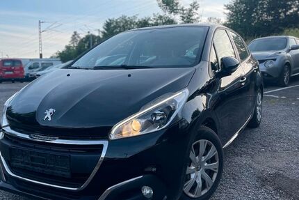 Peugeot 208 148.459 km 3.700 &euro; Pforzheim 75181
