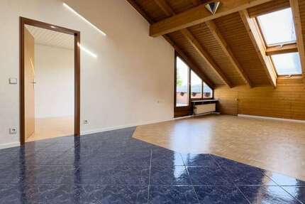 Wohnung zum Kaufen in Leonberg 249.000 € 58.23 m²