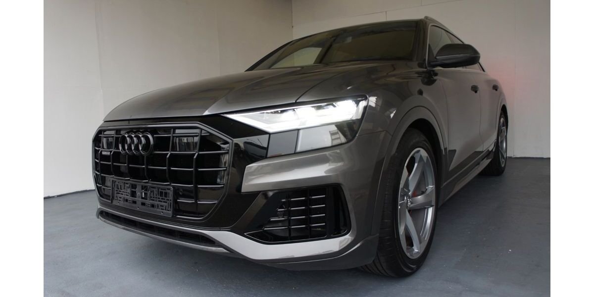 Audi Q8 60.000 km 55.900 &euro; Sindelfingen 71065