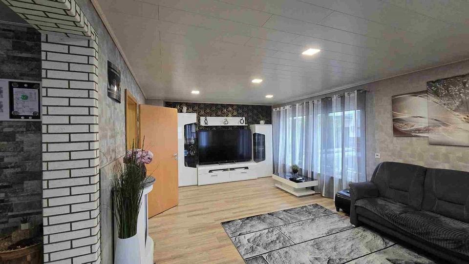 Doppelhaushälfte Möglingen - 6 Zimmer, 136 m&sup2;, 675.000&euro; | Angebot:26876428