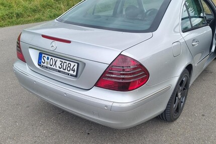 Mercedes-Benz 320 160.500 km 4.950 € Stuttgart 70173