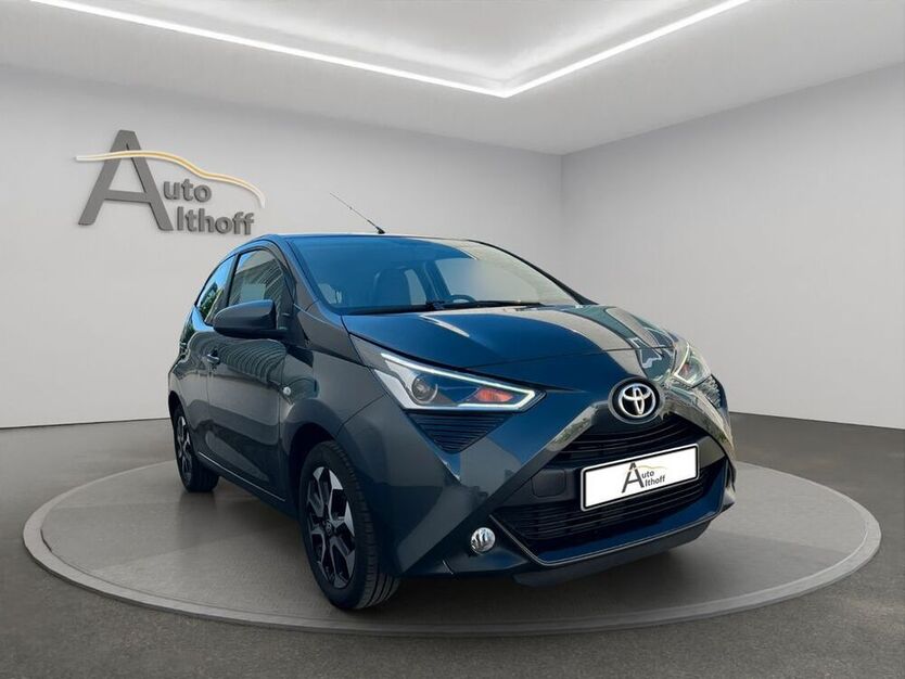 Aygo (X)