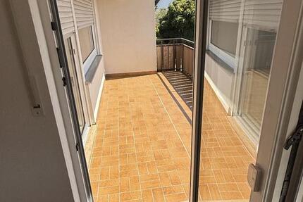 Wohnung Sindelfingen Eichholz - 3 Zimmer, 80 m&sup2;, 1.230&euro; | Angebot:24842595