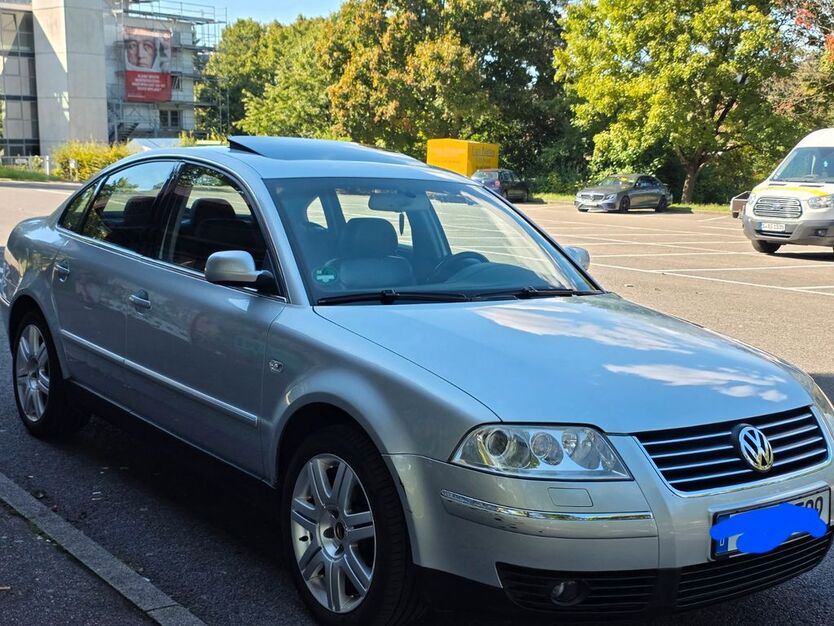 VW Passat 135.000 km 6.199 € Stuttgart 70435