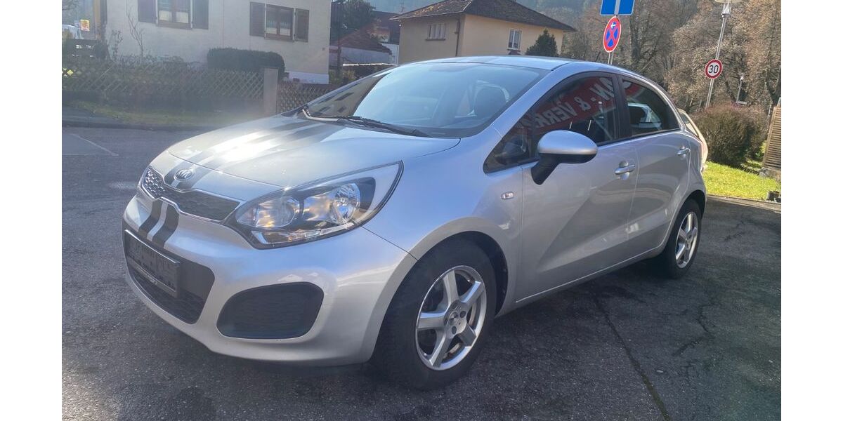 Kia Rio 69.000 km 7.499 &euro; Calw 75365