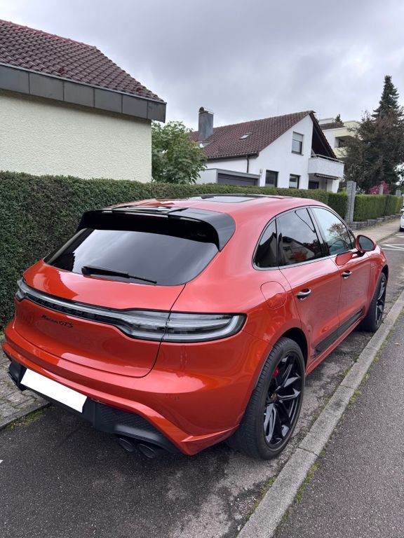 Porsche Macan 42.000 km 83.000 € Esslingen am Neckar 73734