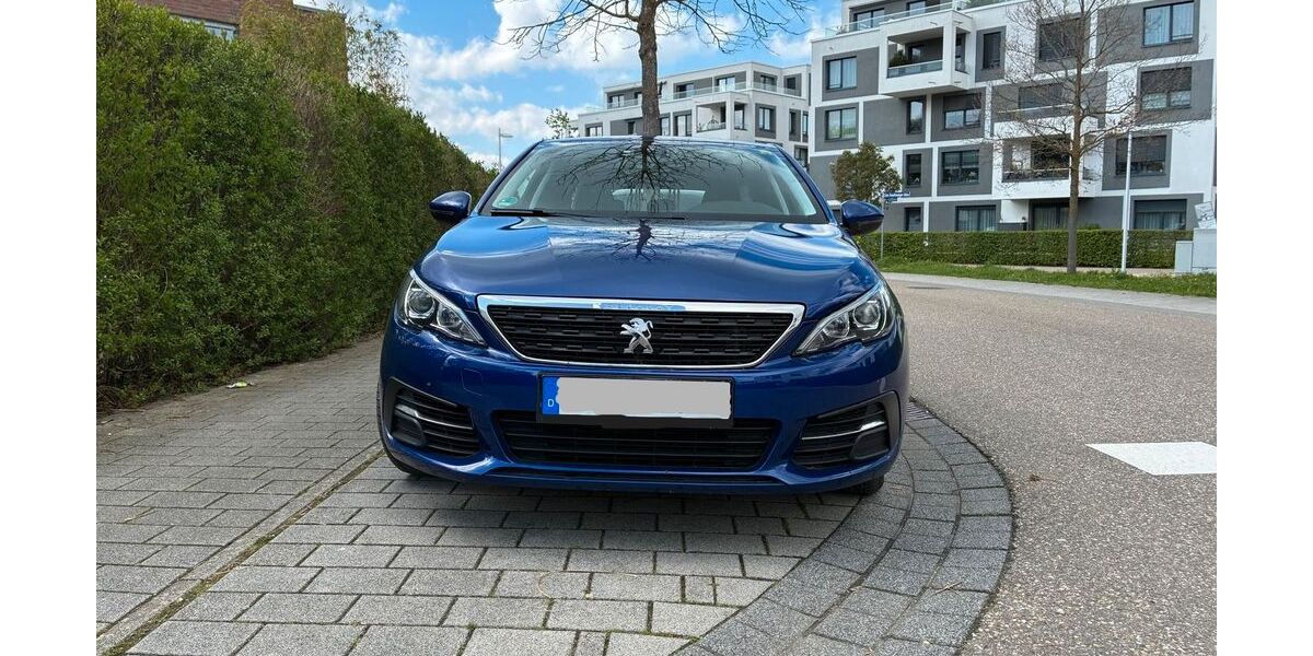 Peugeot 308 104.742 km 10.400 &euro; Pforzheim 75175