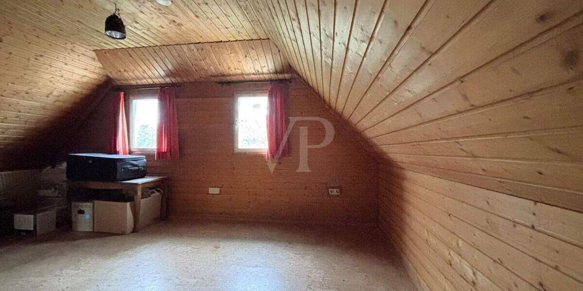 Sanierungsbedürftiges Einfamilienhaus in Neckarweihingen 6 zimmer