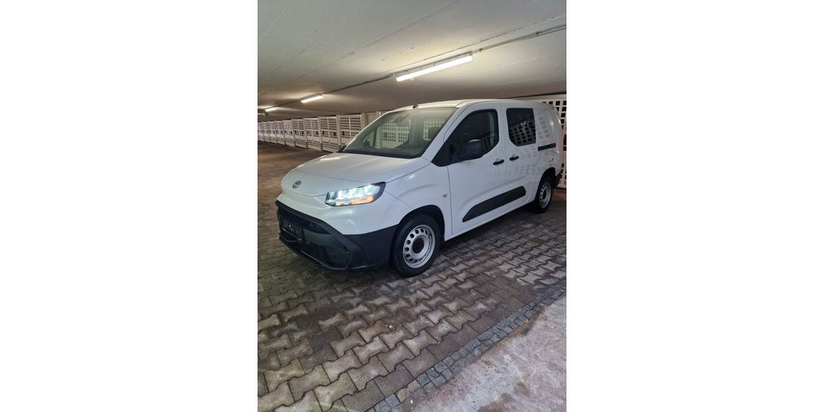 Toyota Proace City 47.000 km 20.450 &euro; Böblingen 71032