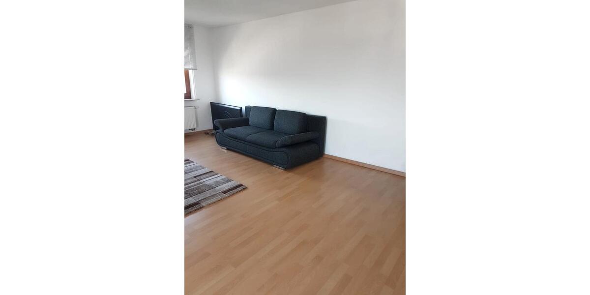 Etagenwohnung Sindelfingen - 2 Zimmer, 70 m&sup2;, 1.200&euro; | Angebot:26317436