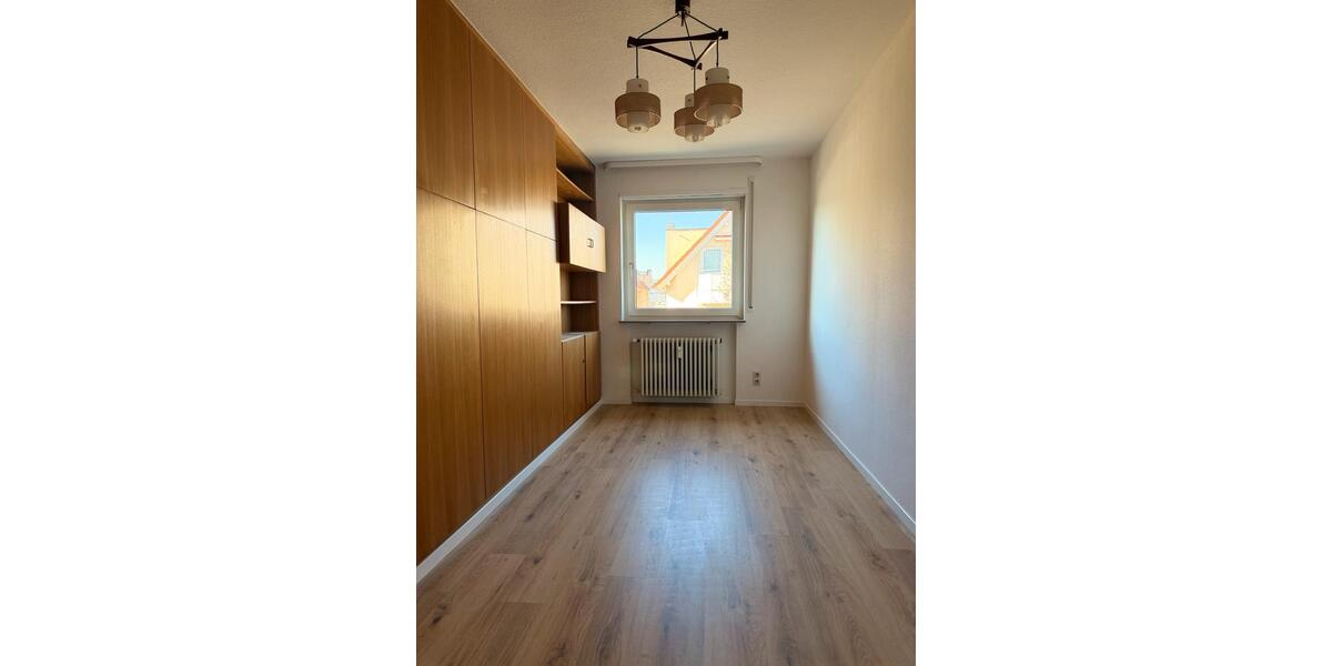 Etagenwohnung Rutesheim - 5 Zimmer, 123 m&sup2;, 1.250&euro; | Angebot:26007794