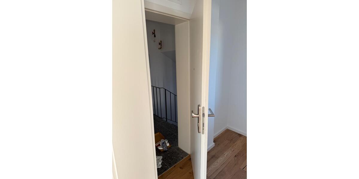 Einfamilienhaus Stuttgart Bad Cannstatt - 1 Zimmer, 52 m&sup2;, 1.000&euro; | Angebot:26463423