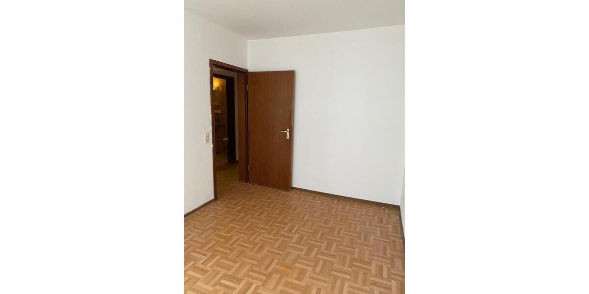 Erdgeschoßwohnung Asperg - 3 Zimmer, 70 m&sup2;, 1.200&euro; | Angebot:25783421