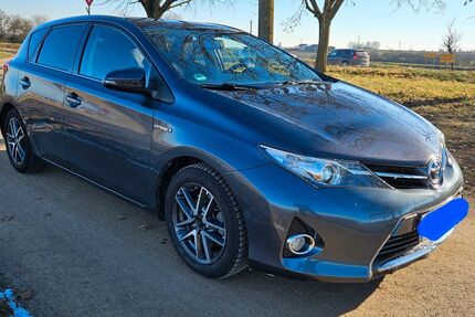 Toyota Auris 69.300 km 12.800 &euro; Ludwigsburg 71638