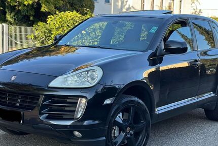 Porsche Cayenne 255.000 km 8.000 € Pforzheim 75177