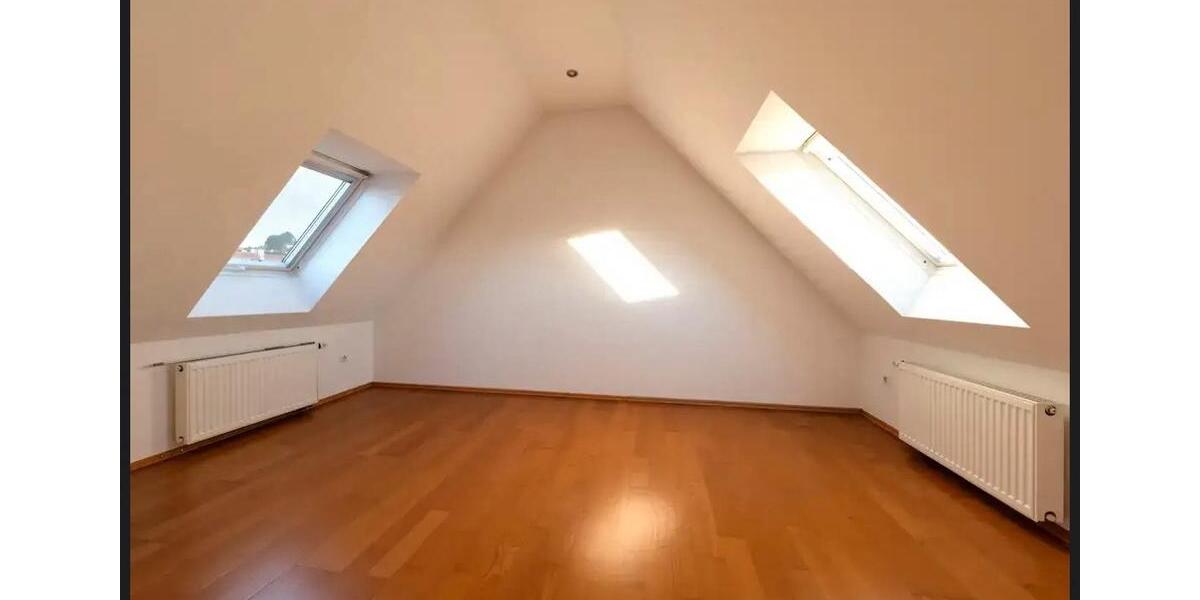 Reihenhaus Leonberg - 5 Zimmer, 132 m&sup2;, 698.000&euro; | Angebot:26817409