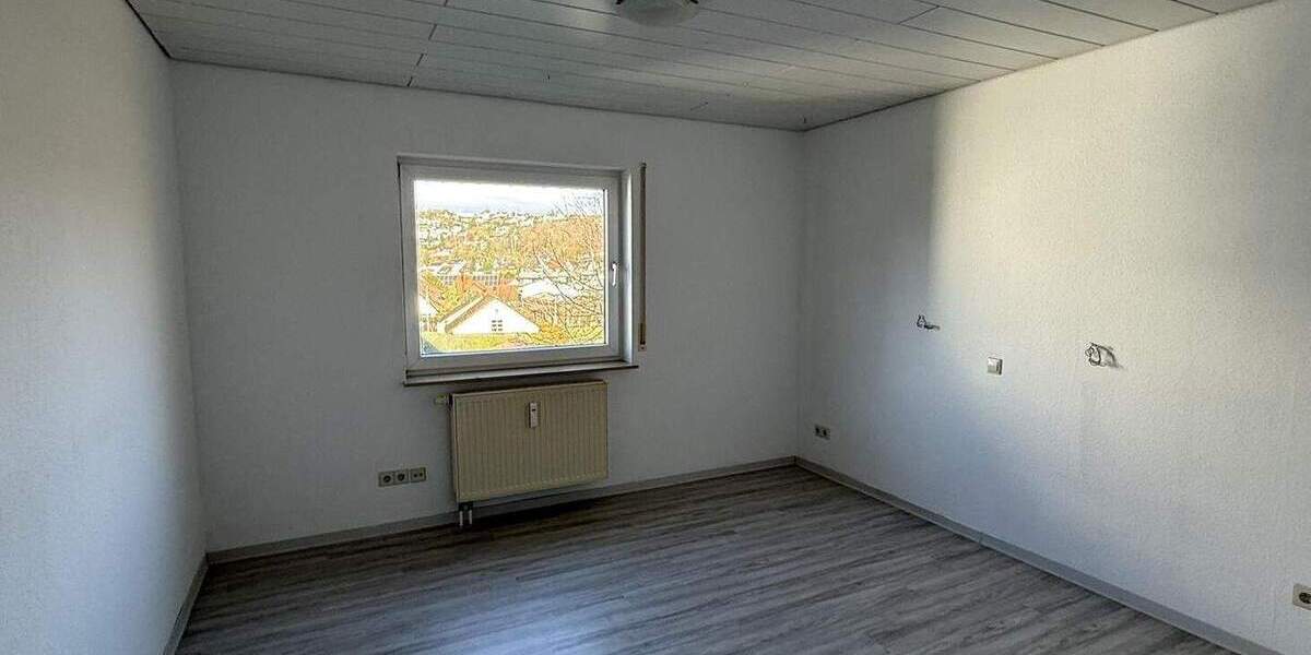 Etagenwohnung Calw - 3 Zimmer, 84 m&sup2;, 280.000&euro; | Angebot:25772112