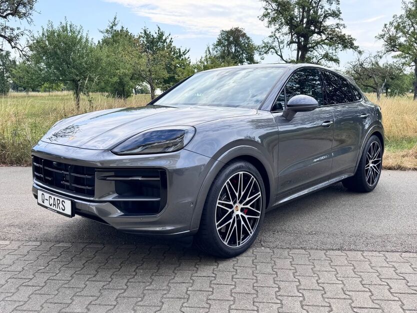 Porsche Cayenne 11.800 km 147.900 € Stuttgart 70599